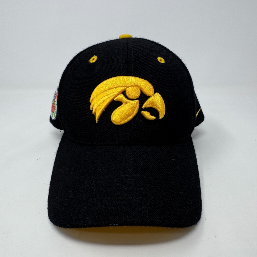 Vintage Nike Iowa Hawkeyes Strapback Hat Black 100% Wool FedEx Orange Bowl